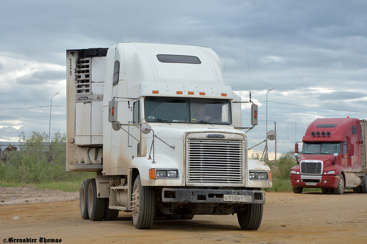 Приморский край, № К 958 ВТ 125 — Freightliner FLD 120