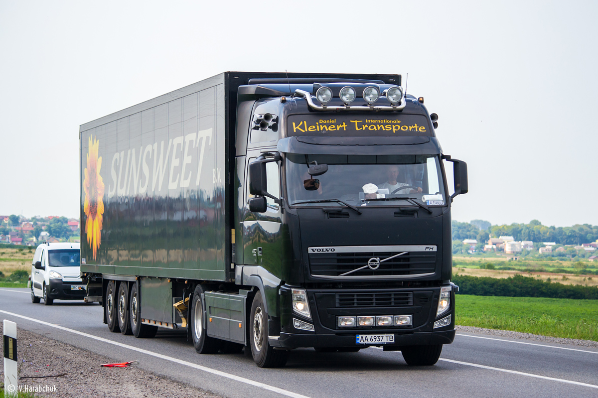 Киев, № АА 6937 ТВ — Volvo ('2008) FH.460