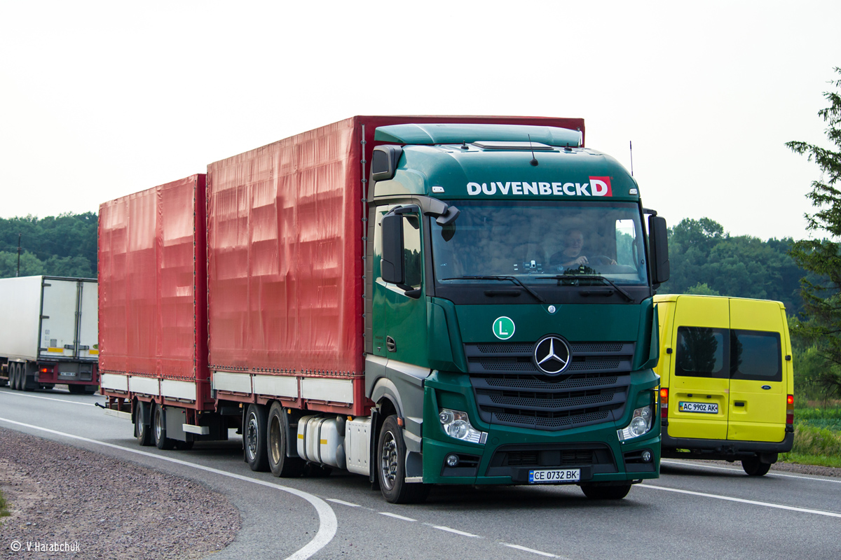 Черновицкая область, № СЕ 0732 ВК — Mercedes-Benz Actros ('2011)