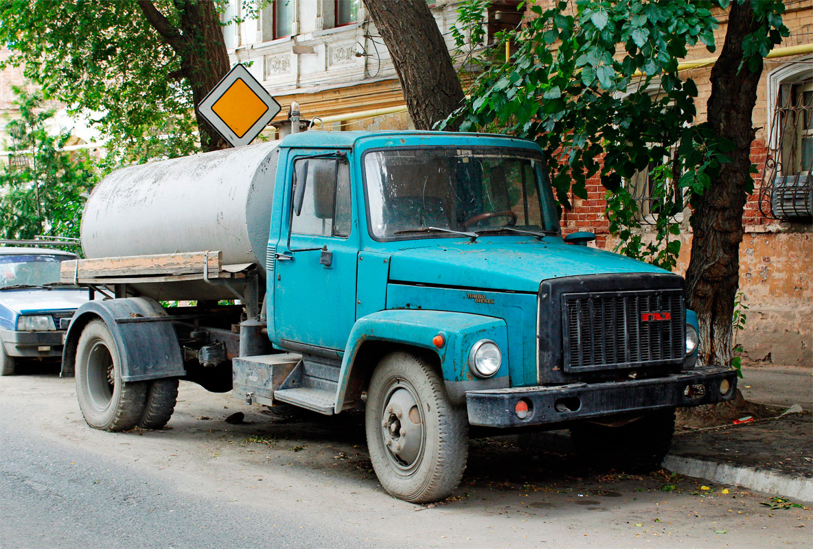 Астраханская область, № Р 631 АМ 21 — ГАЗ-3307