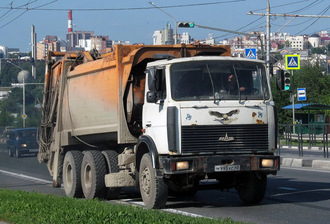 Калужская область, № М 995 УС 40 — МАЗ-6303A3