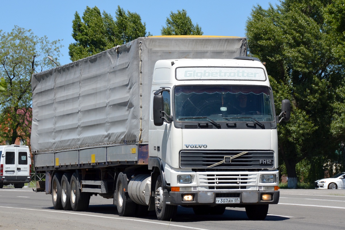 Кабардино-Балкария, № У 307 АХ 07 — Volvo ('1993) FH12.420