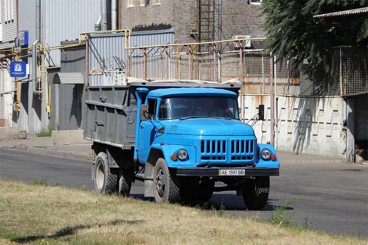 Днепропетровская область, № АЕ 1597 ВВ — ЗИЛ-495810