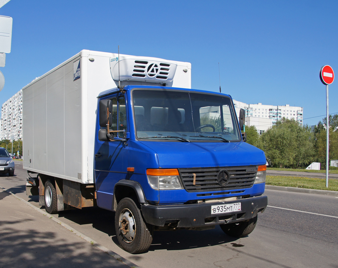 Москва, № В 935 МТ 777 — Mercedes-Benz Vario 814D