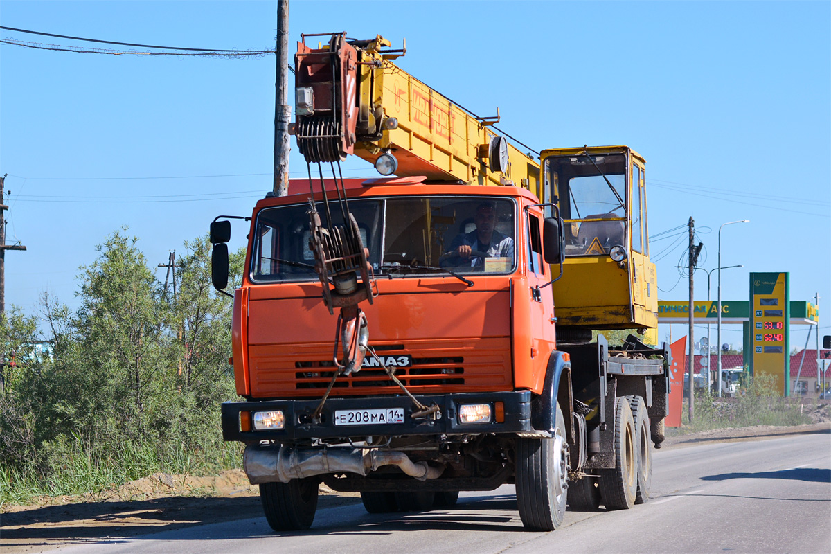 Саха (Якутия), № Е 208 МА 14 — КамАЗ-53215-15 [53215R]