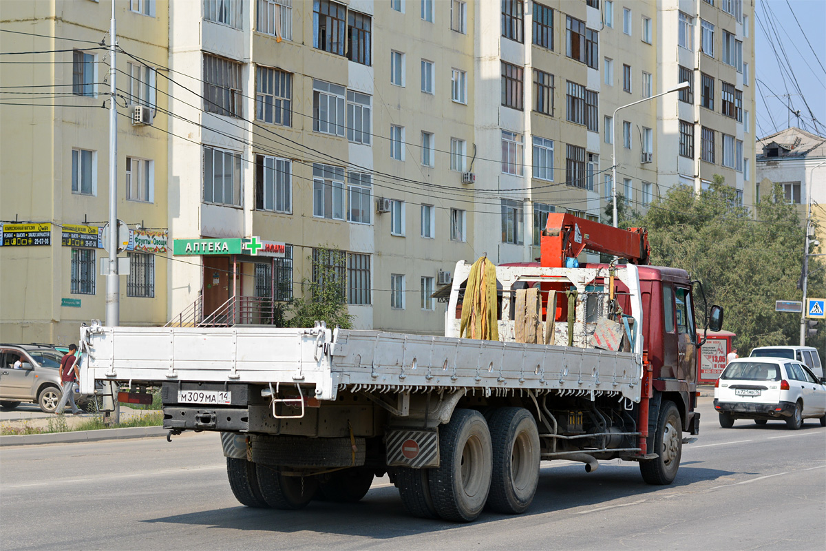 Саха (Якутия), № М 309 МА 14 — Mitsubishi Fuso The Great