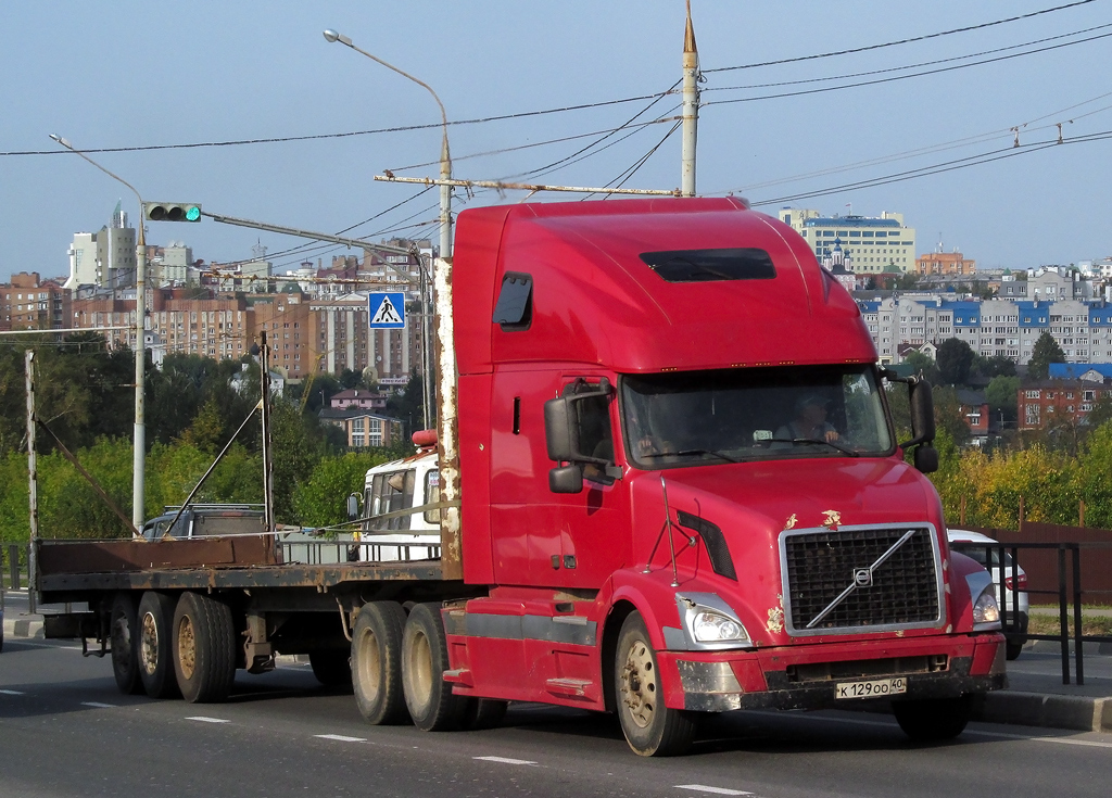 Калужская область, № К 129 ОО 40 — Volvo VNL670