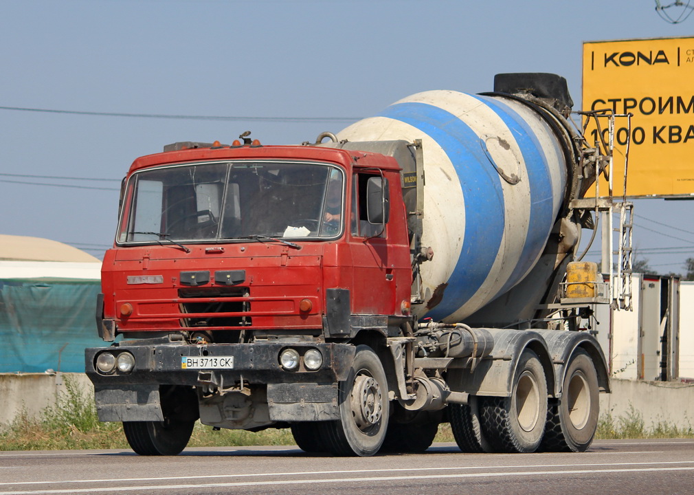 Одесская область, № ВН 3713 СК — Tatra 815-2 S1 A