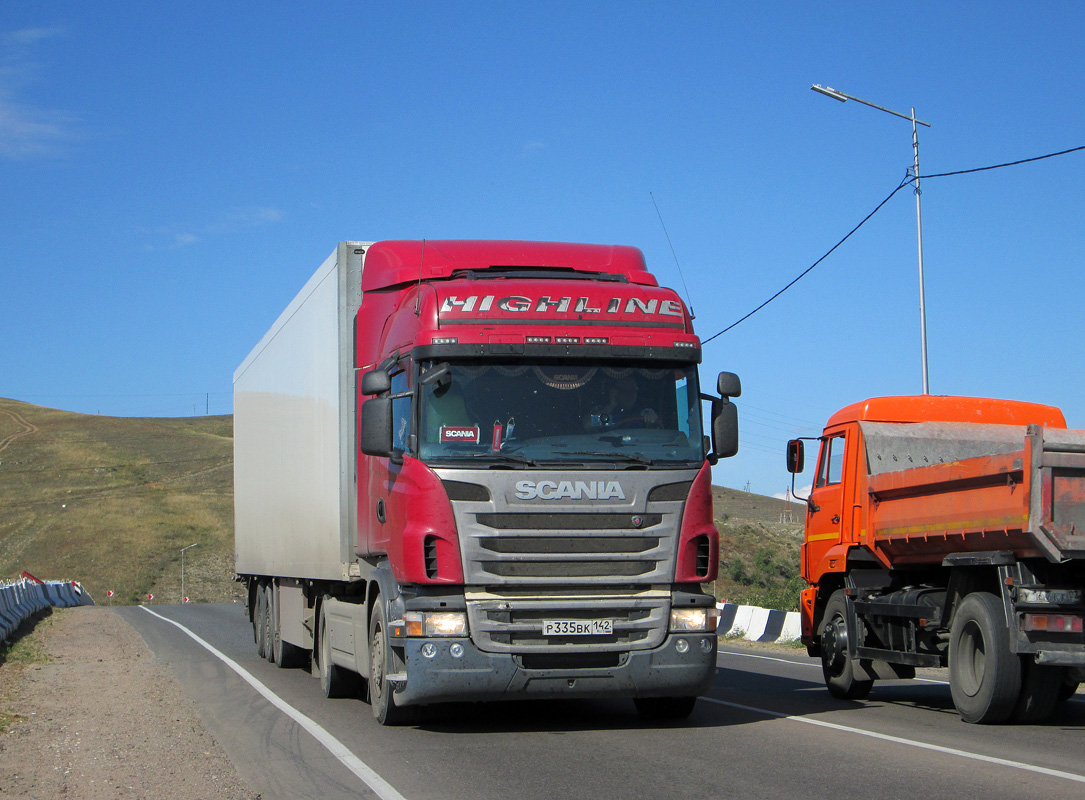 Кемеровская область, № Р 335 ВК 142 — Scania ('2009) G440