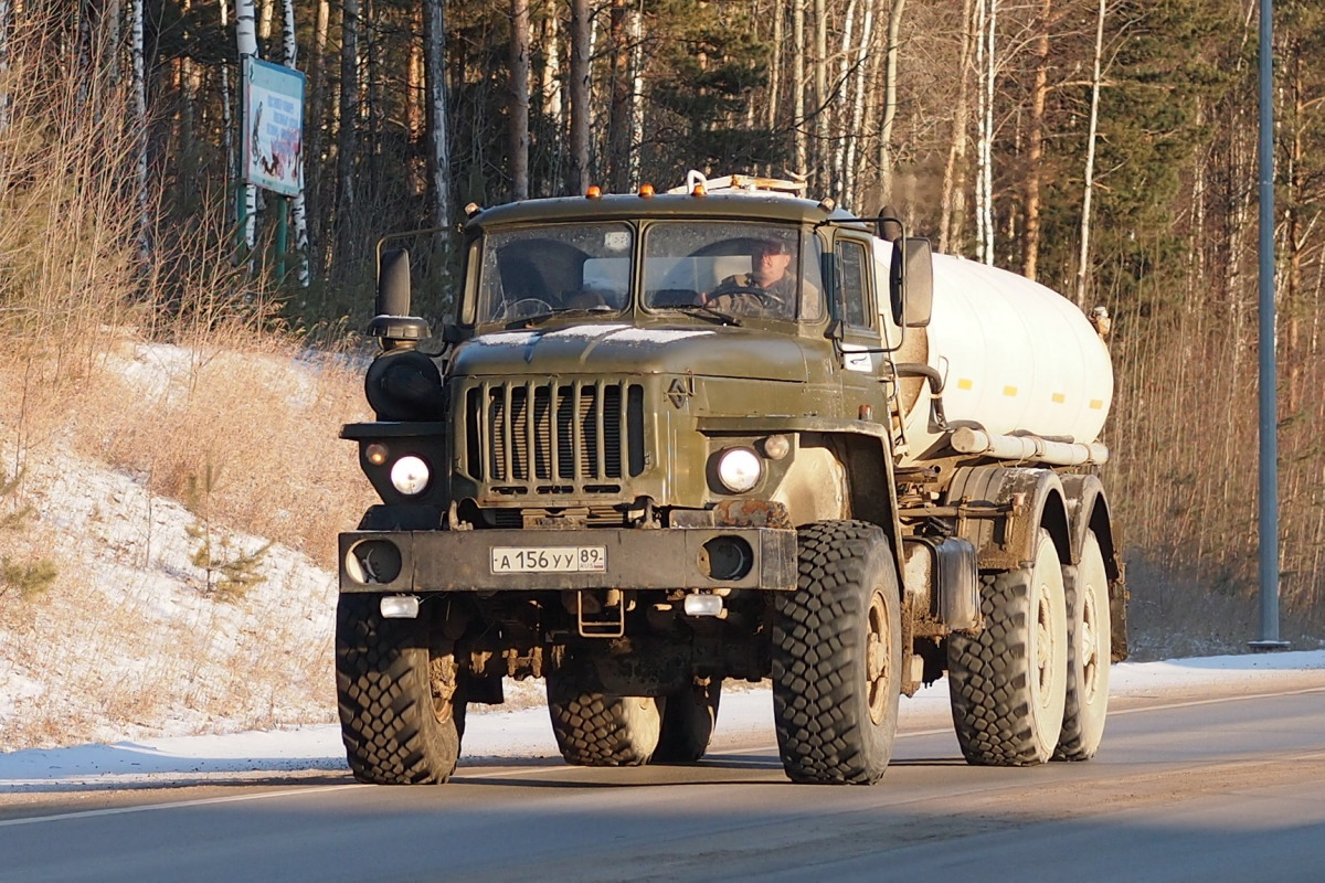 Ханты-Мансийский автоном.округ, № А 156 УУ 89 — Урал-4320-60