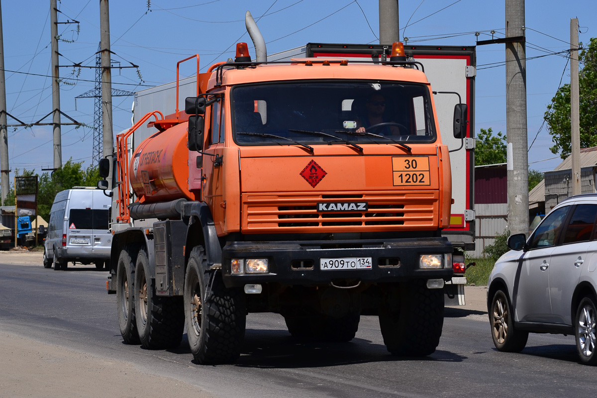 Волгоградская область, № А 909 ТО 134 — КамАЗ-43114-15 [43114R]