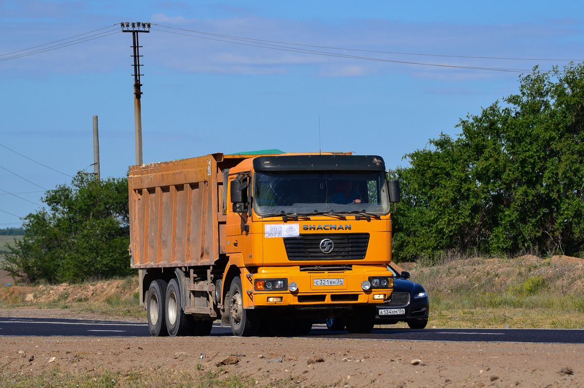 Волгоградская область, № С 321 ВН 34 — Shaanxi Shacman F2000 SX325x