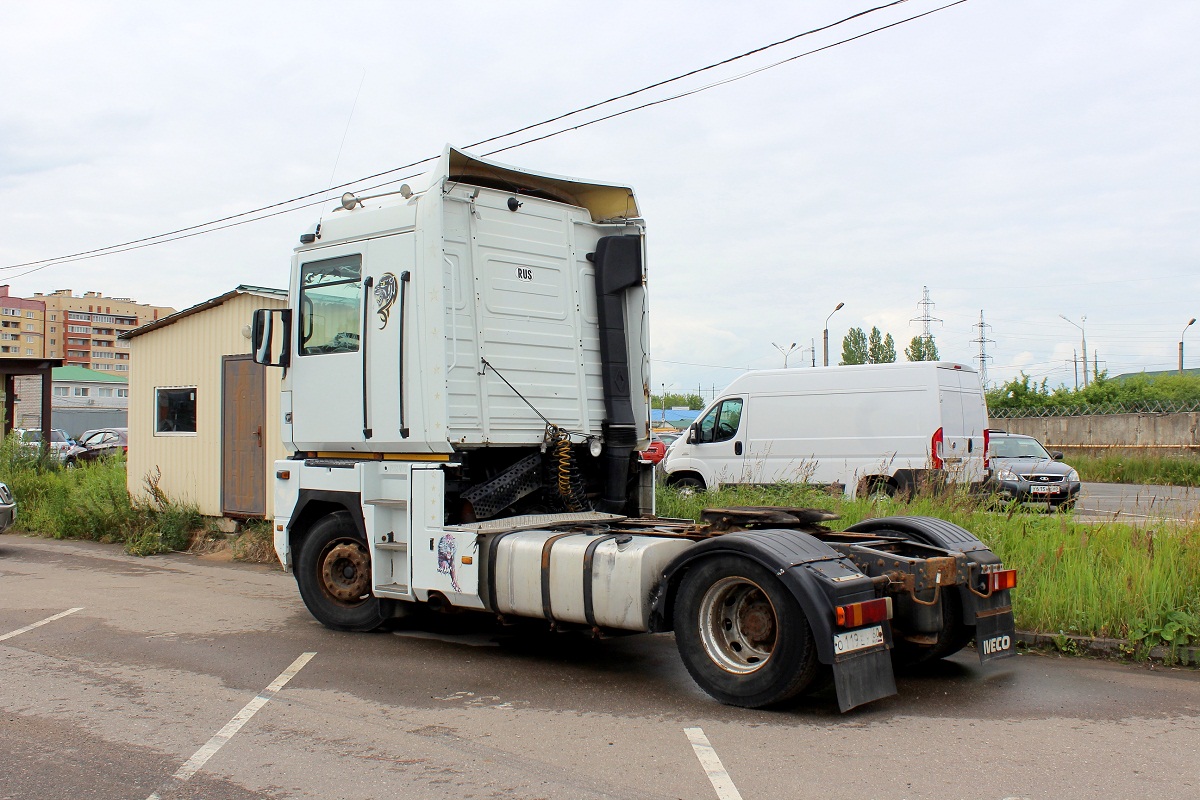 Псковская область, № О 119 ЕУ 60 — Renault Magnum E-Tech ('2001)