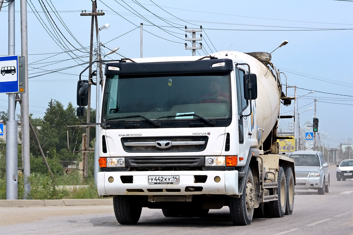 Саха (Якутия), № У 442 КУ 14 — Daewoo Novus