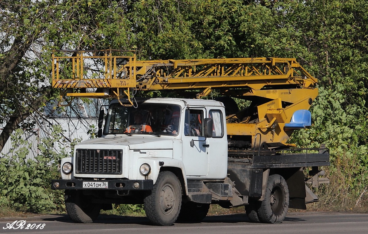 Воронежская область, № Х 041 ОМ 36 — ГАЗ-3309