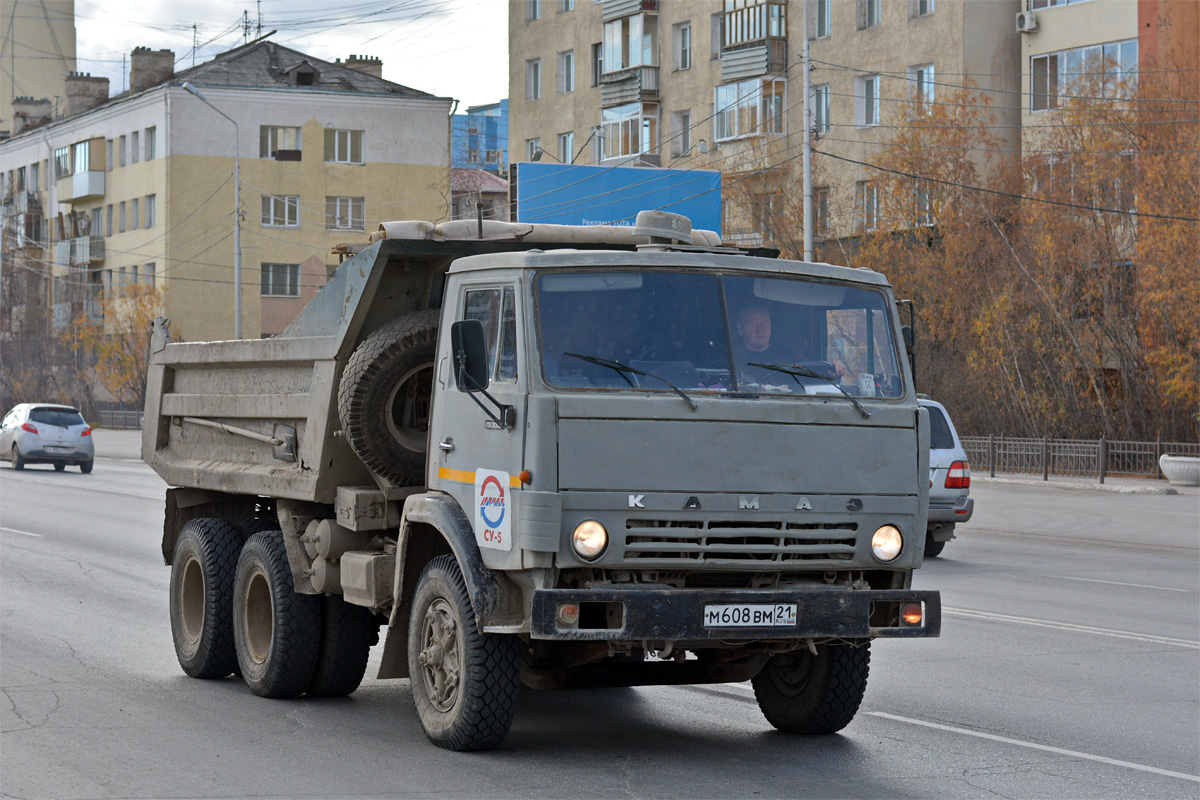 Чувашия, № М 608 ВМ 21 — КамАЗ-55111 [551110]