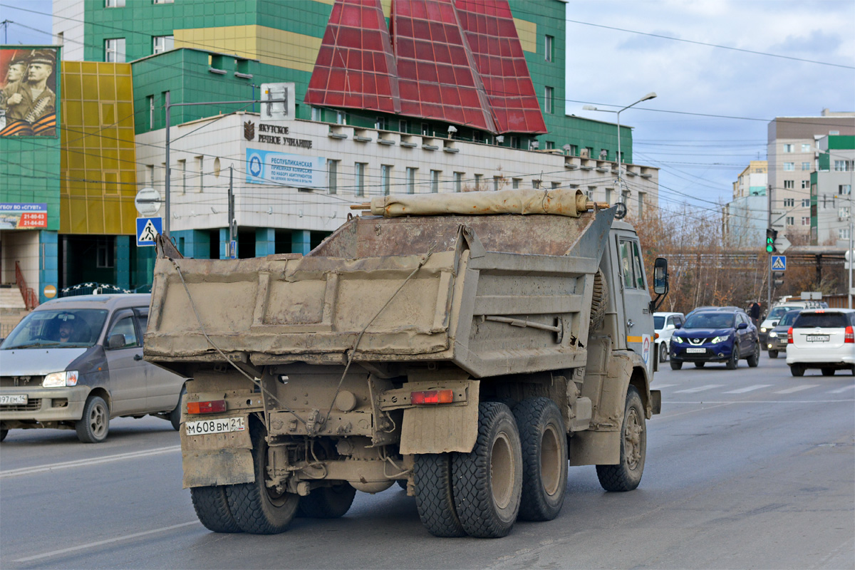 Чувашия, № М 608 ВМ 21 — КамАЗ-55111 [551110]