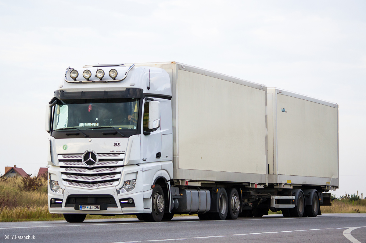 Словения, № KP UJ-025 — Mercedes-Benz Actros ('2011)