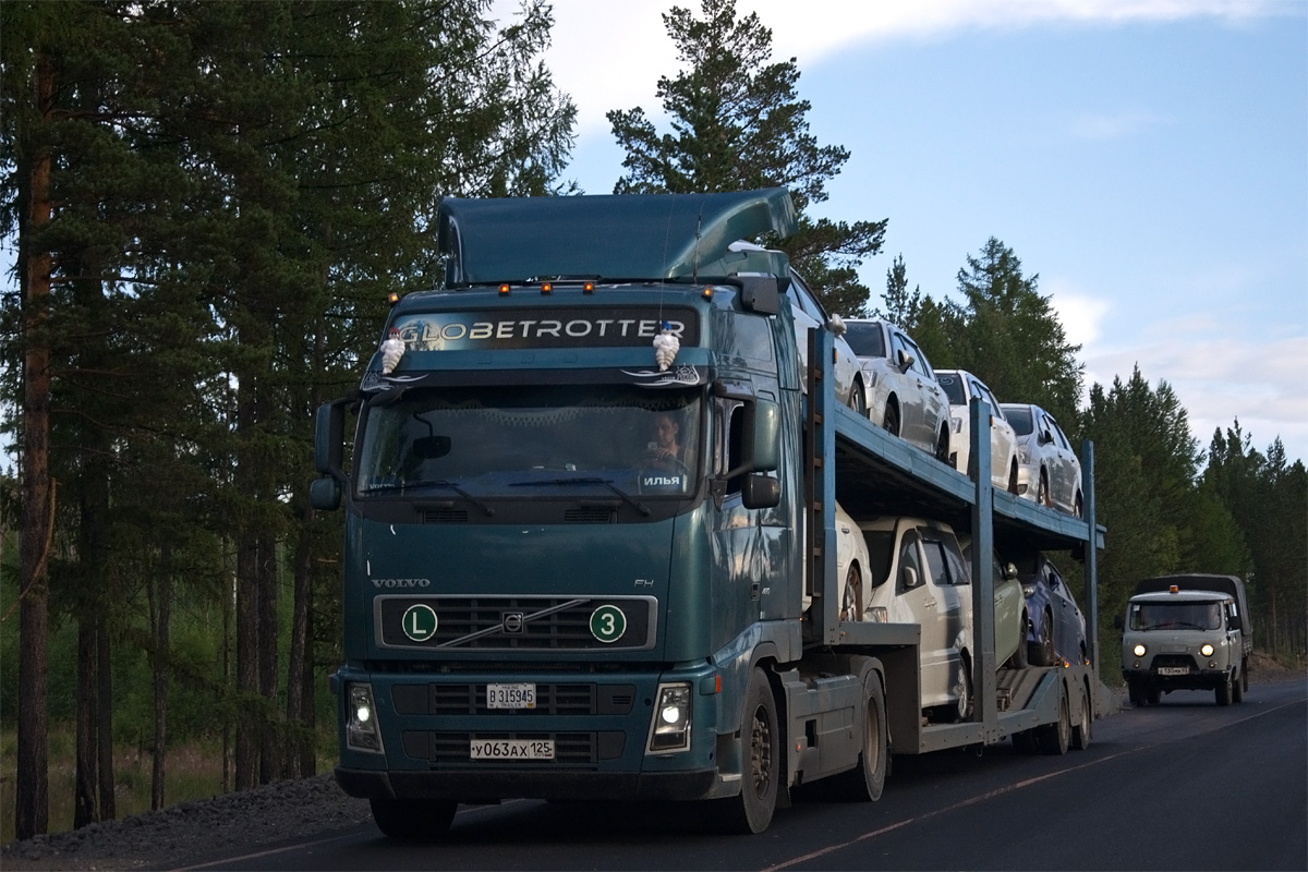 Приморский край, № У 063 АХ 125 — Volvo ('2002) FH-Series