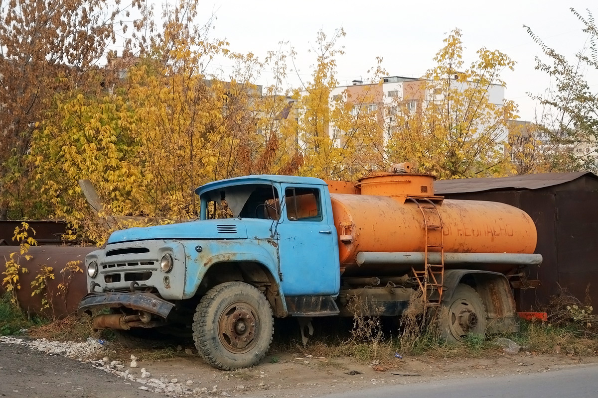 Саратовская область, № У 472 СМ 64 — ЗИЛ-431412