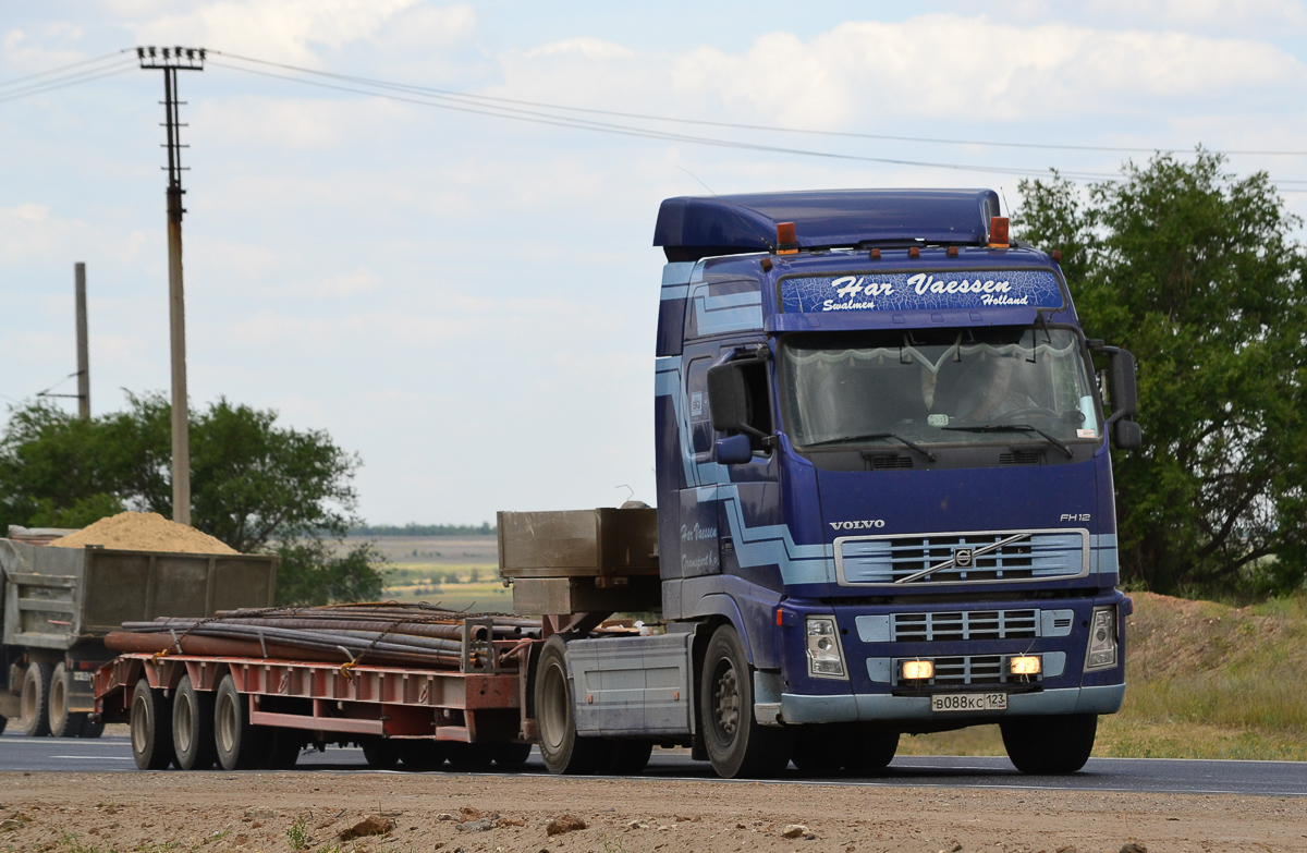 Краснодарский край, № В 088 КС 123 — Volvo ('2002) FH-Series