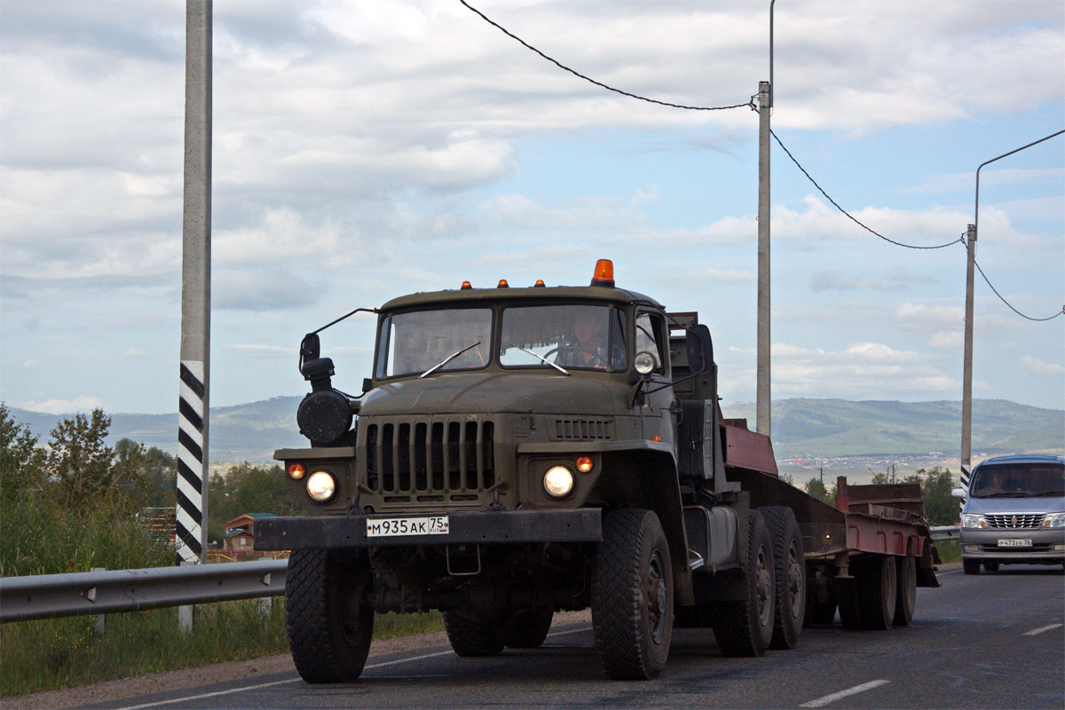 Забайкальский край, № М 935 АК 75 — Урал-44202