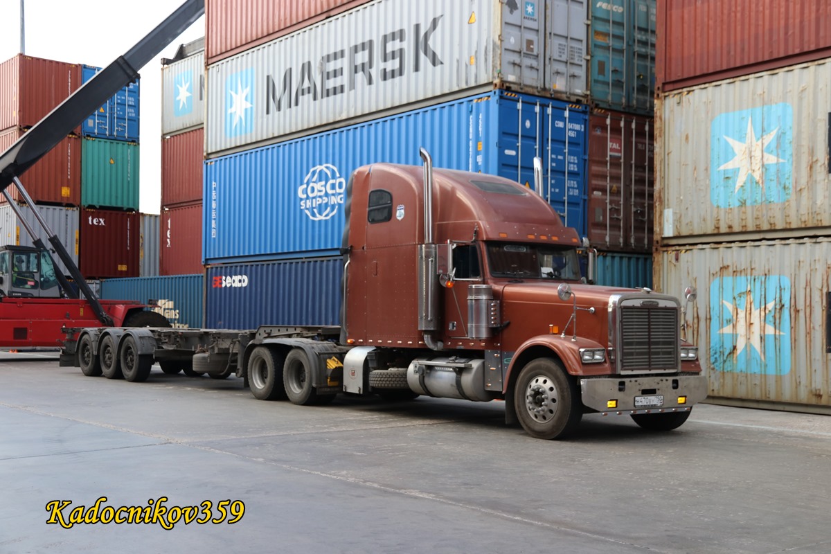 Московская область, № Н 470 ВУ 750 — Freightliner FLD 132 Classic XL