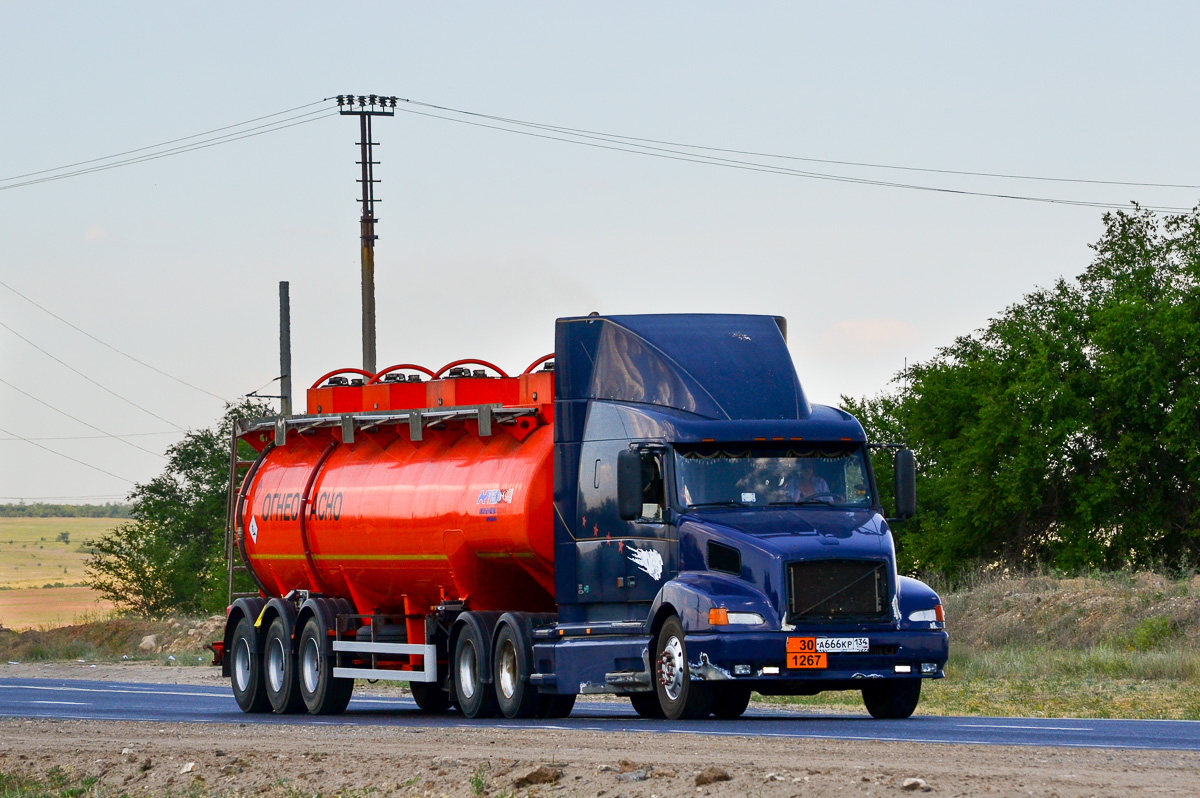 Волгоградская область, № А 666 КР 134 — Volvo VNL610