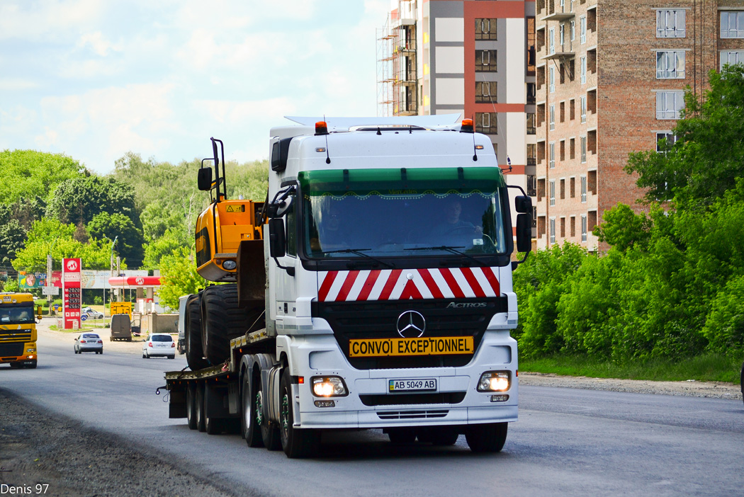 Винницкая область, № АВ 5049 АВ — Mercedes-Benz Actros ('2003)