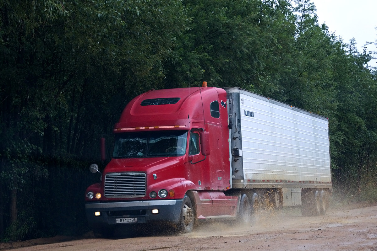 Амурская область, № В 874 ХТ 28 — Freightliner Century Class