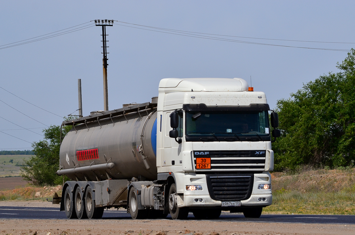 Волгоградская область, № Е 067 ВА 134 — DAF XF105 FT