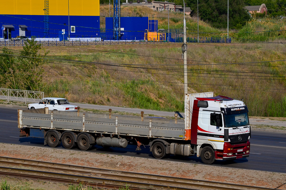 Волгоградская область, № В 681 ВС 134 — Mercedes-Benz Actros ('1997) 1840