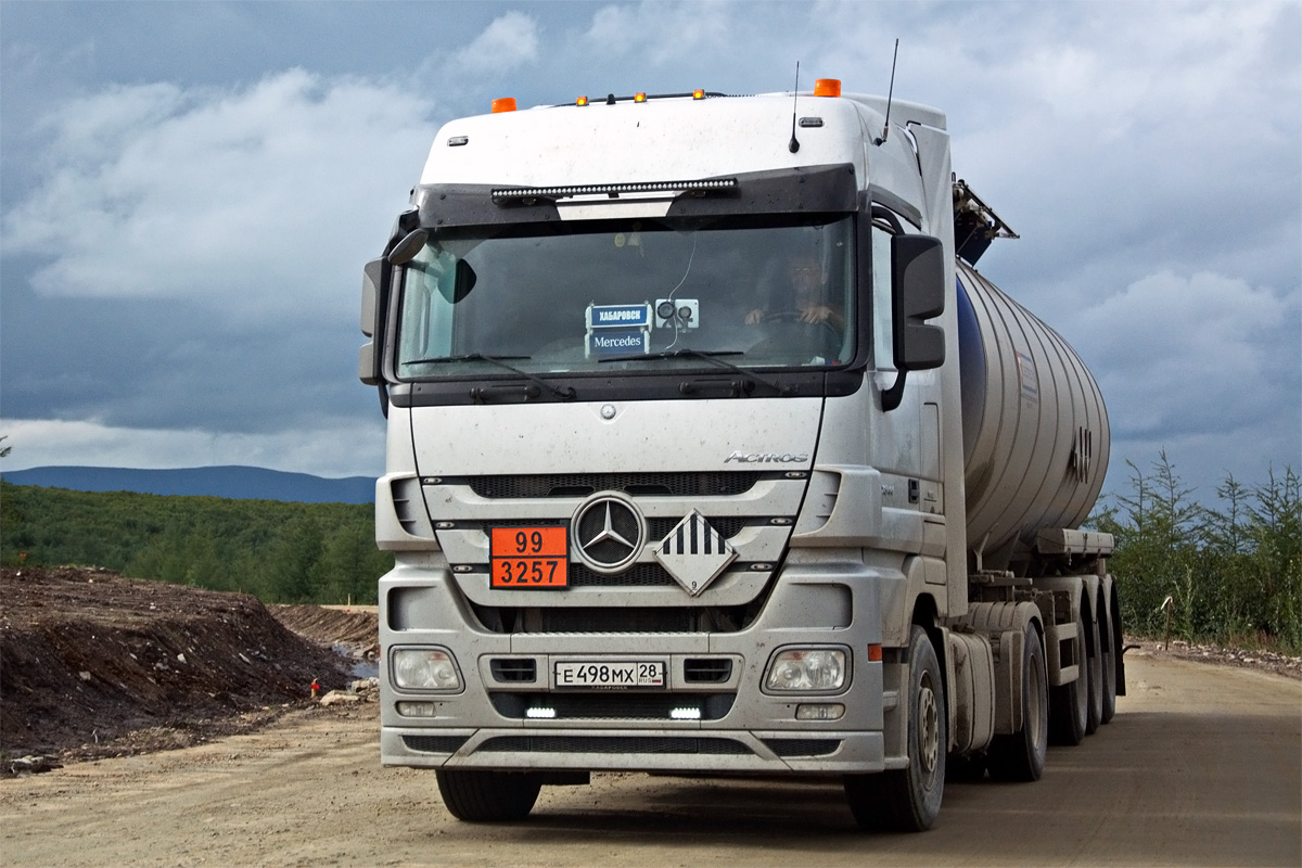 Амурская область, № Е 498 МХ 28 — Mercedes-Benz Actros ('2009) 2544