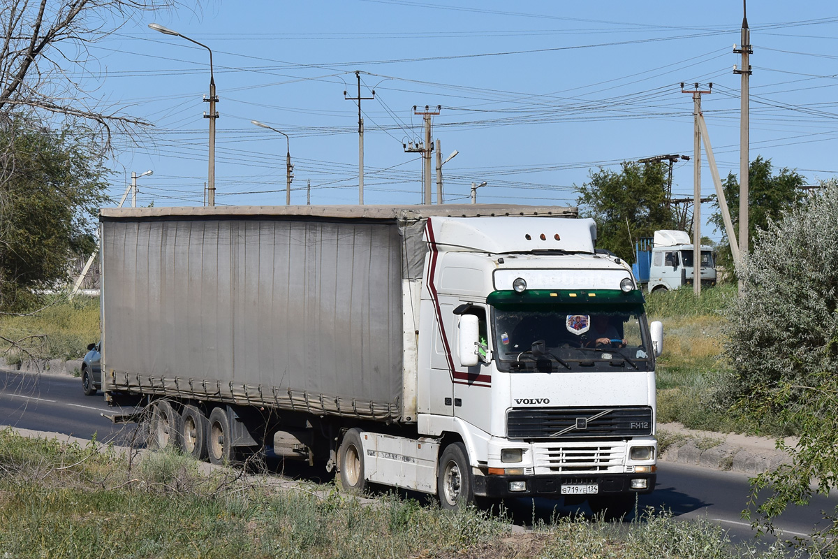 Волгоградская область, № В 719 УЕ 134 — Volvo ('1993) FH12.420