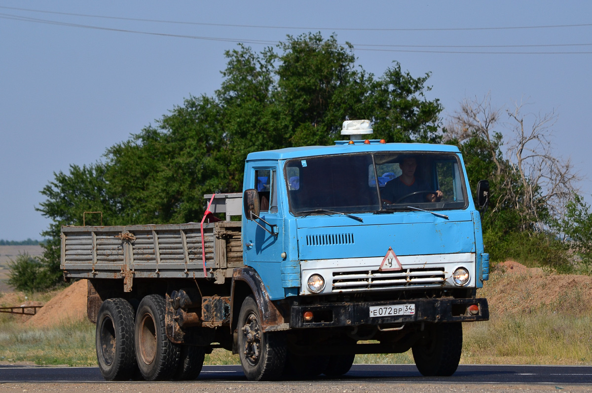 Волгоградская область, № Е 072 ВР 34 — КамАЗ-5320