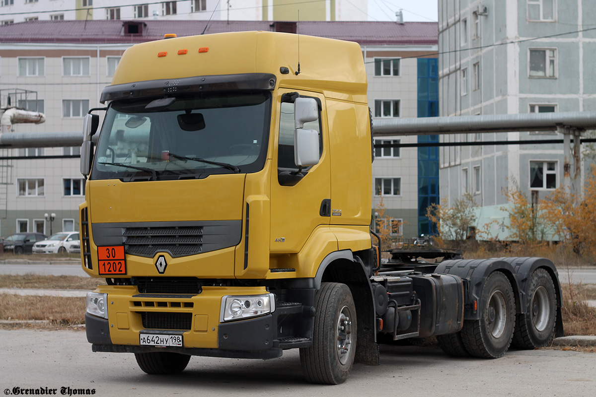 Санкт-Петербург, № А 642 НУ 198 — Renault Premium Lander [X9P]