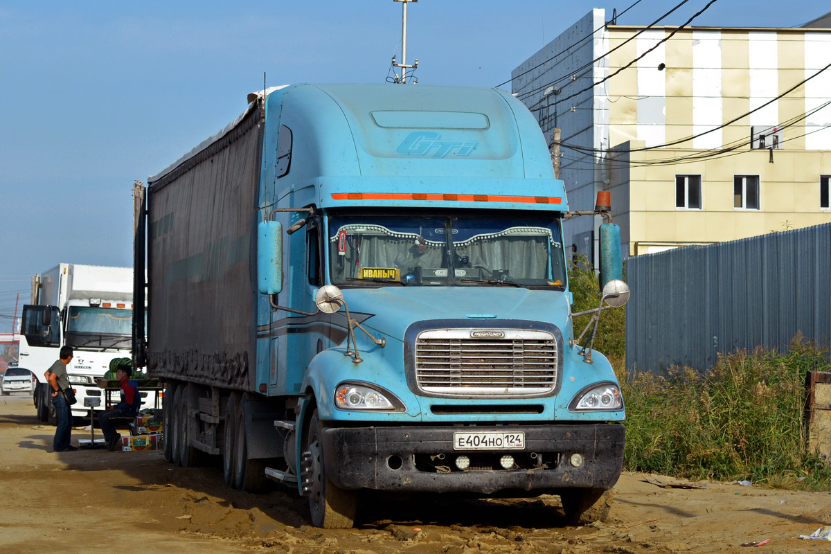 Красноярский край, № Е 404 НО 124 — Freightliner Columbia