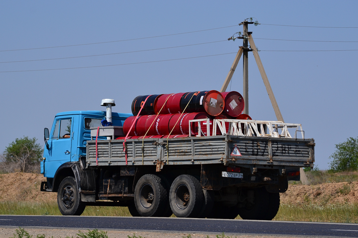 Волгоградская область, № Е 072 ВР 34 — КамАЗ-5320