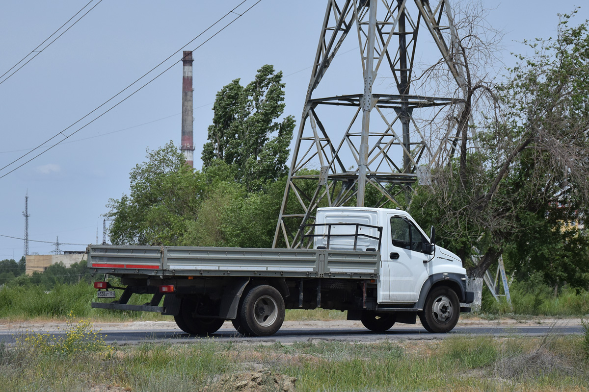 Волгоградская область, № Е 558 АТ 134 — ГАЗ-C41R13