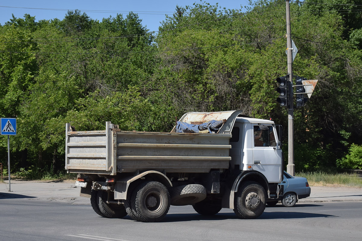 Волгоградская область, № М 102 КВ 34 — МАЗ-5551A2