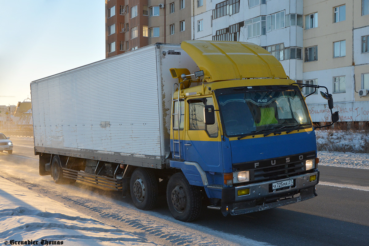 Хабаровский край, № А 725 МА 27 — Mitsubishi Fuso The Great