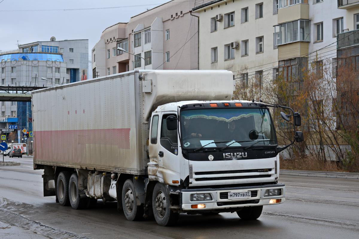 Хабаровский край, № М 797 УВ 27 — Isuzu Giga (общая модель)