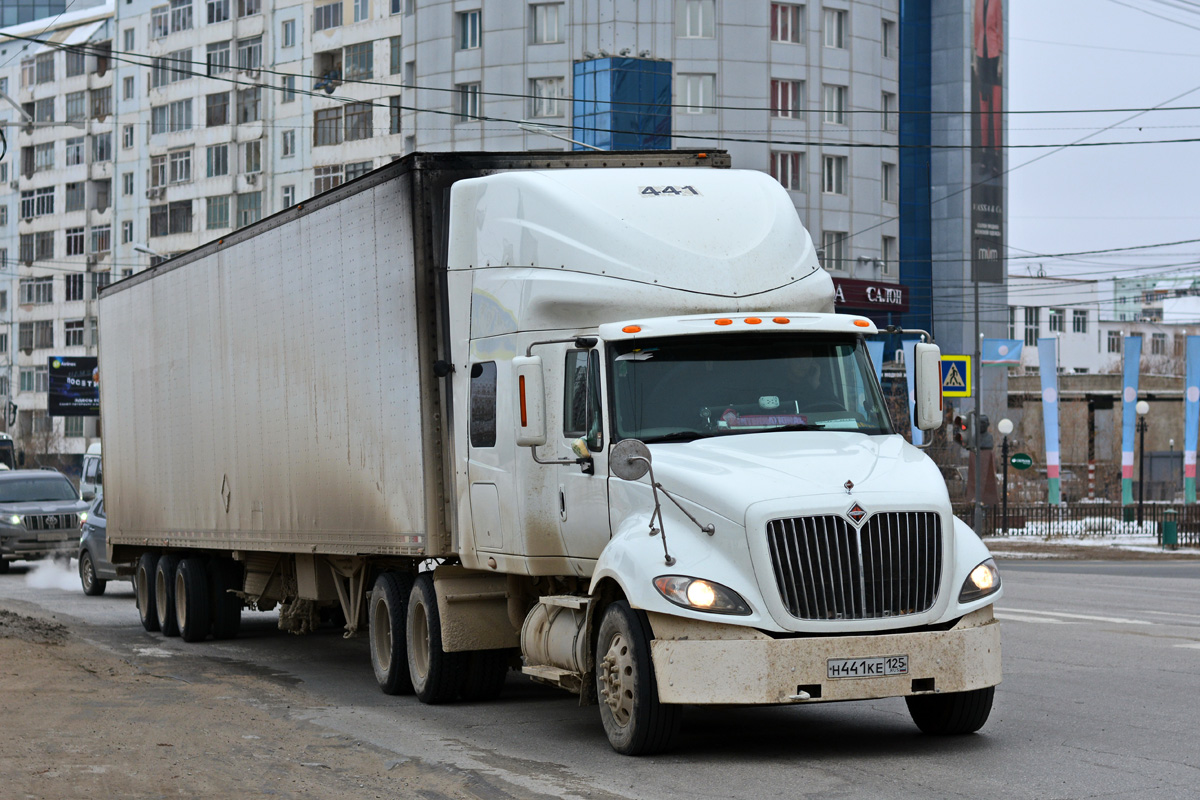 Приморский край, № Н 441 КЕ 125 — International Prostar