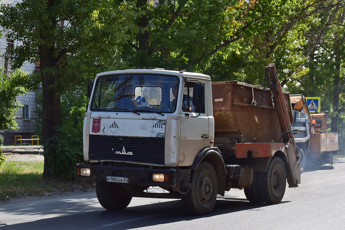 Волгоградская область, № Р 985 ЕВ 34 — МАЗ-5551A2