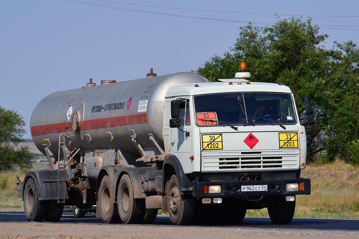 Волгоградская область, № Р 962 СТ 34 — КамАЗ-54115-15 [54115R]