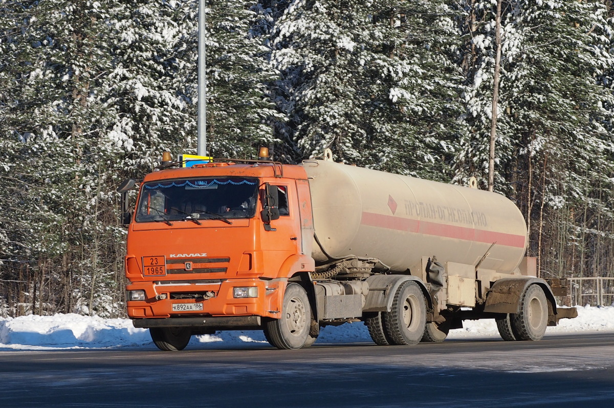 Ханты-Мансийский автоном.округ, № К 892 АА 186 — КамАЗ-43253-H3