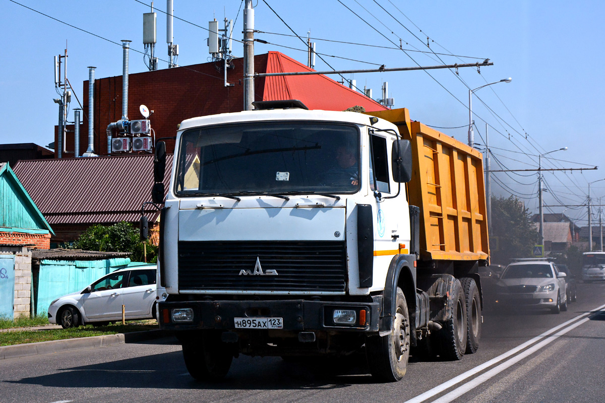 Краснодарский край, № Н 895 АХ 123 — МАЗ-551605