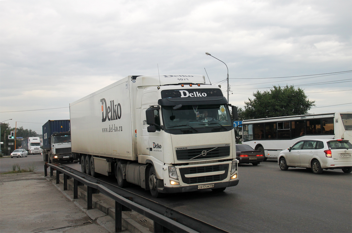 Татарстан, № 1071 — Volvo ('2008) FH.440