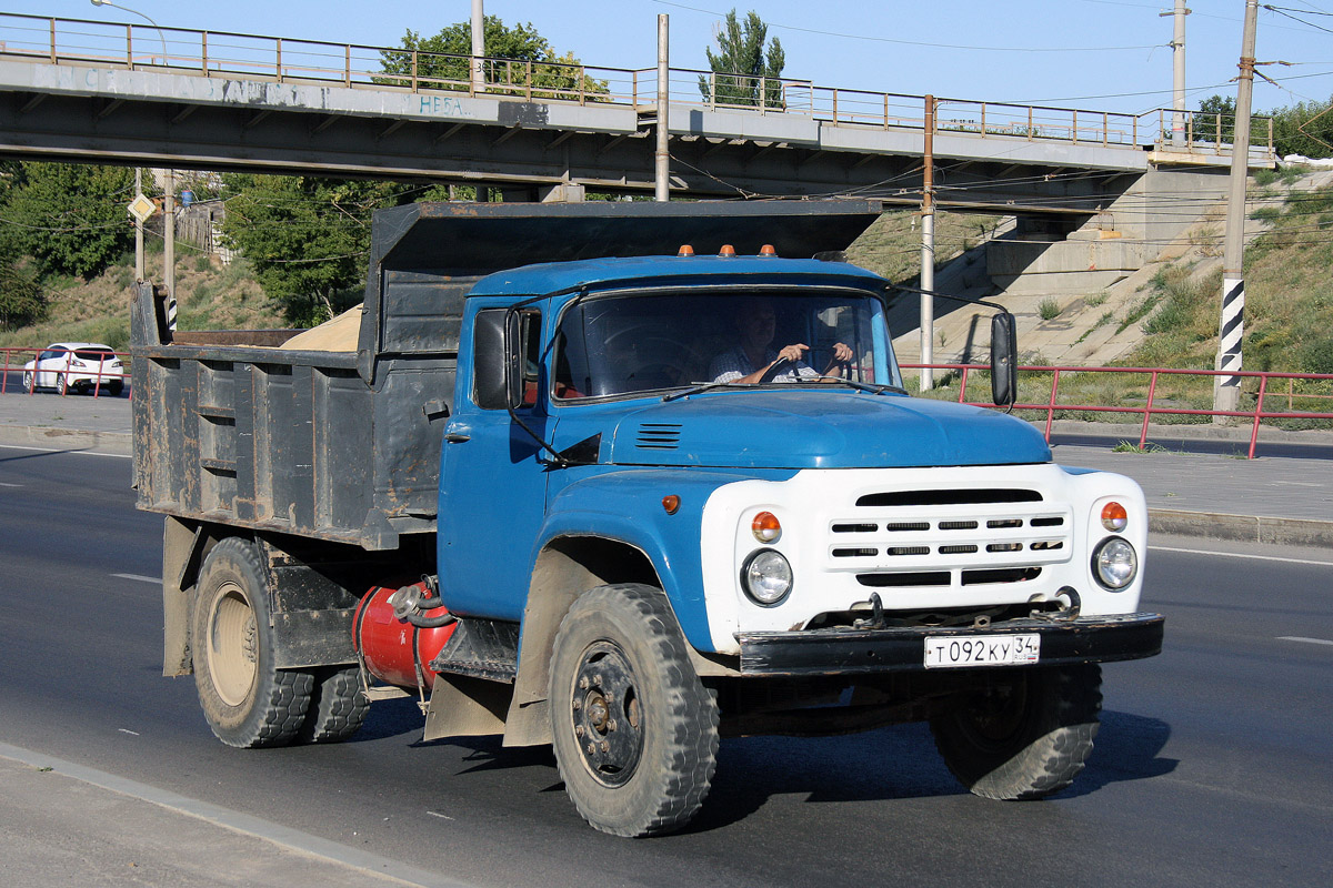 Волгоградская область, № Т 092 КУ 34 — ЗИЛ-495810