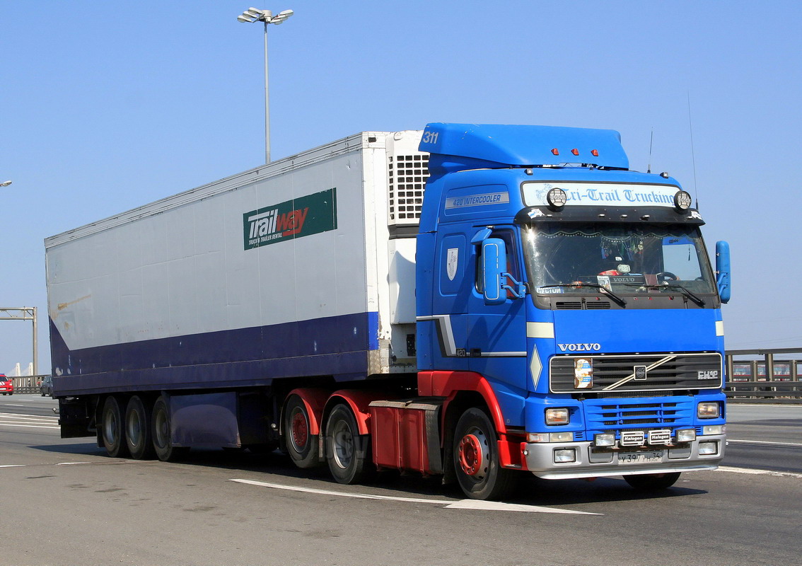 Волгоградская область, № У 397 УН 34 — Volvo ('1993) FH12.420